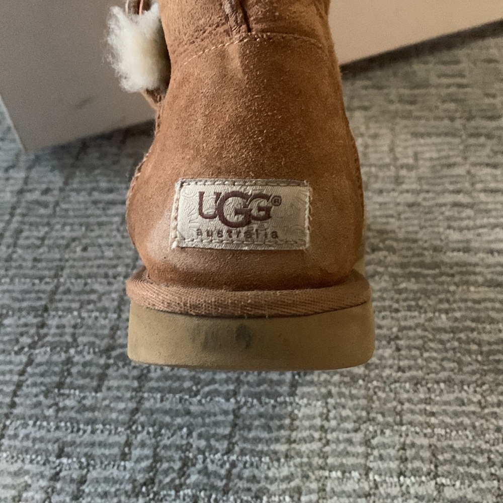 Bailey Button Chestnut Ugg- Tall - Picture 7 of 7
